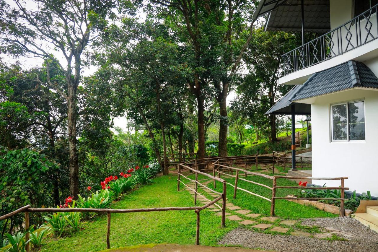 Golden Fern Resort Kanthalloor Екстер'єр фото